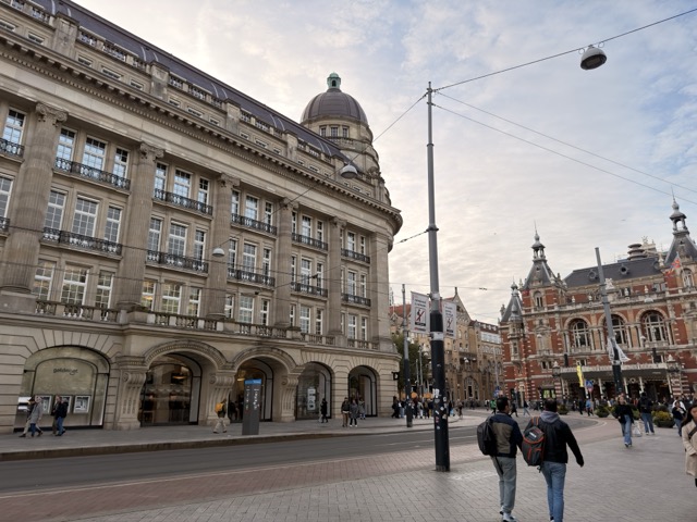 Apple Store at Leidseplein in Amsterdam
